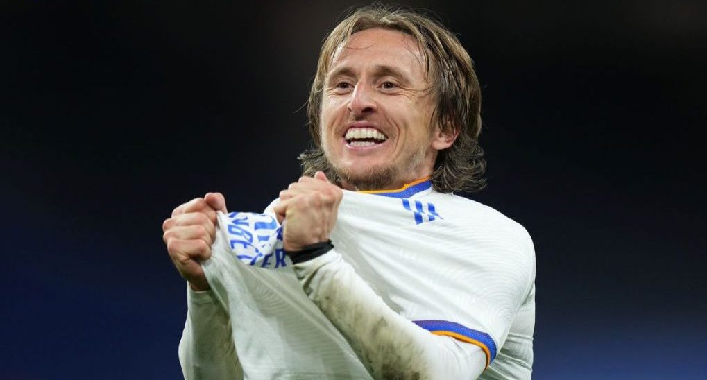 من سيرتدي القميص رقم “10” في ريال مدريد بعد لوكا مودريتش؟