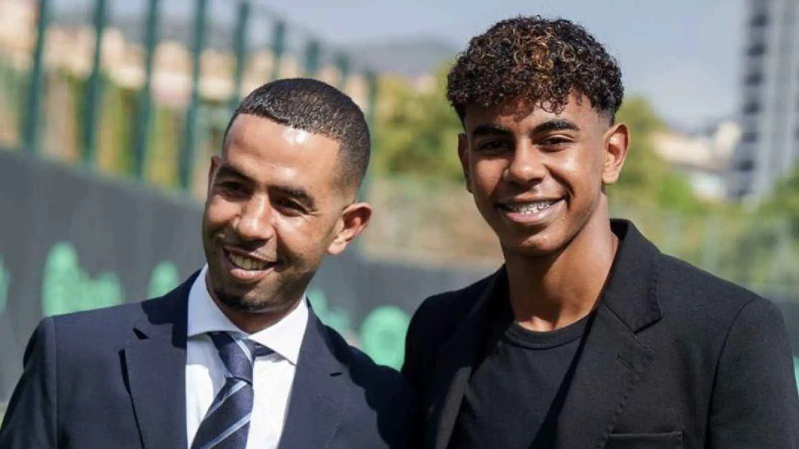 دلالة الرقم “19.3” في إحتفالية والد لامين يامال بتجديد عقده مع برشلونة… راتب أم رمز؟