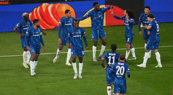 تشيلسي يفوز علي ريال بيتيس برباعية ويتوج بطلاً لدوري المؤتمر الأوروبي