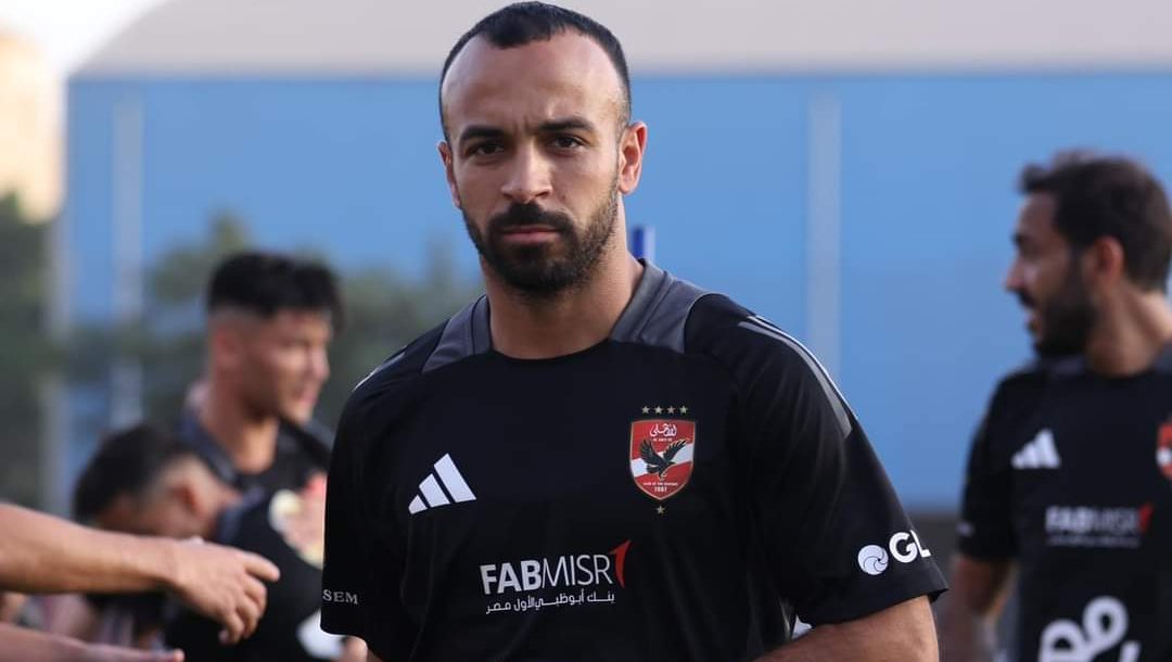عروض مغرية تتوالى على أفشة والأهلي يحدد مستقبله مع ريفيرو